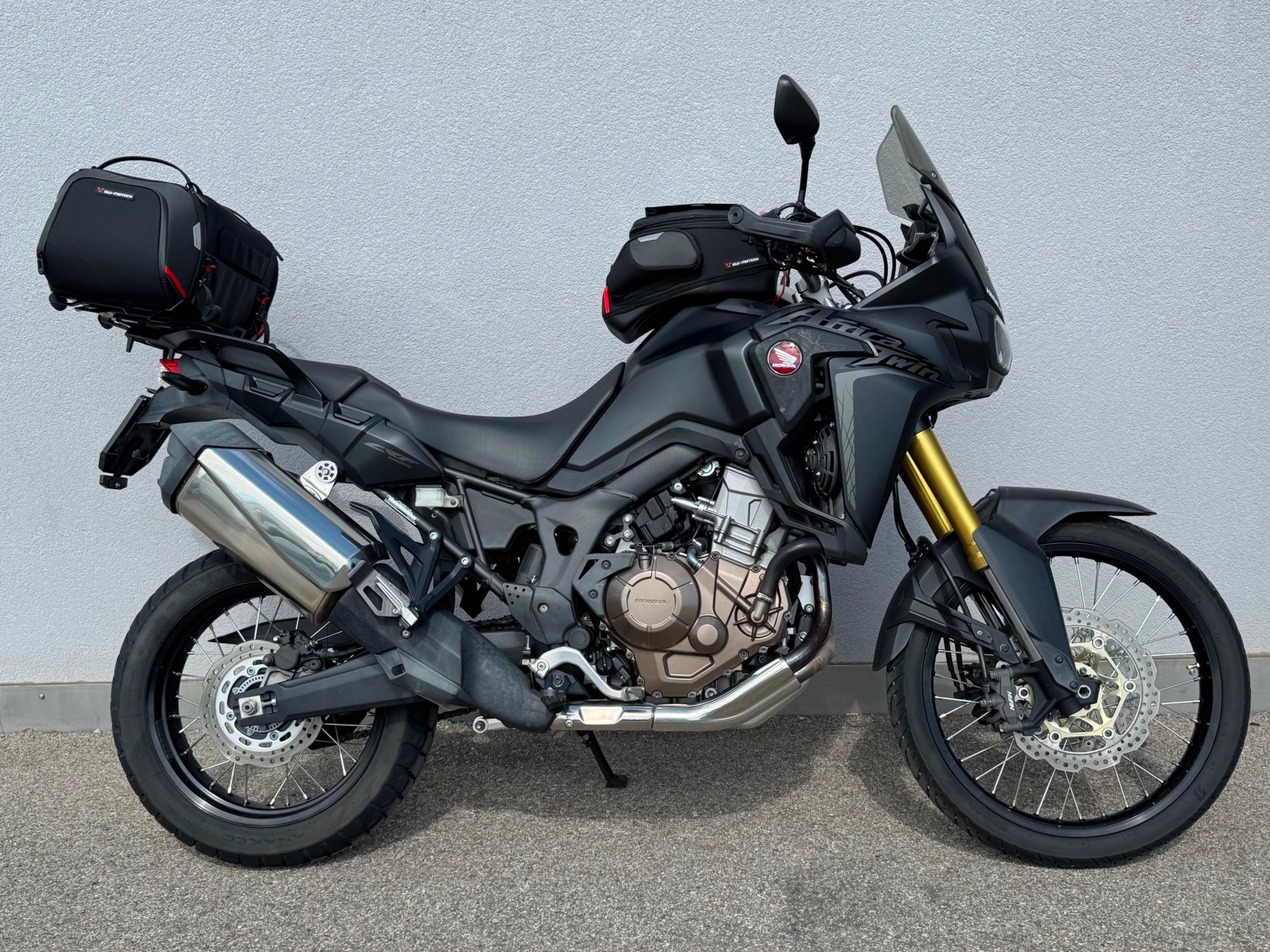 HONDA CRF 1000A Africa Twin-showroom-element-2