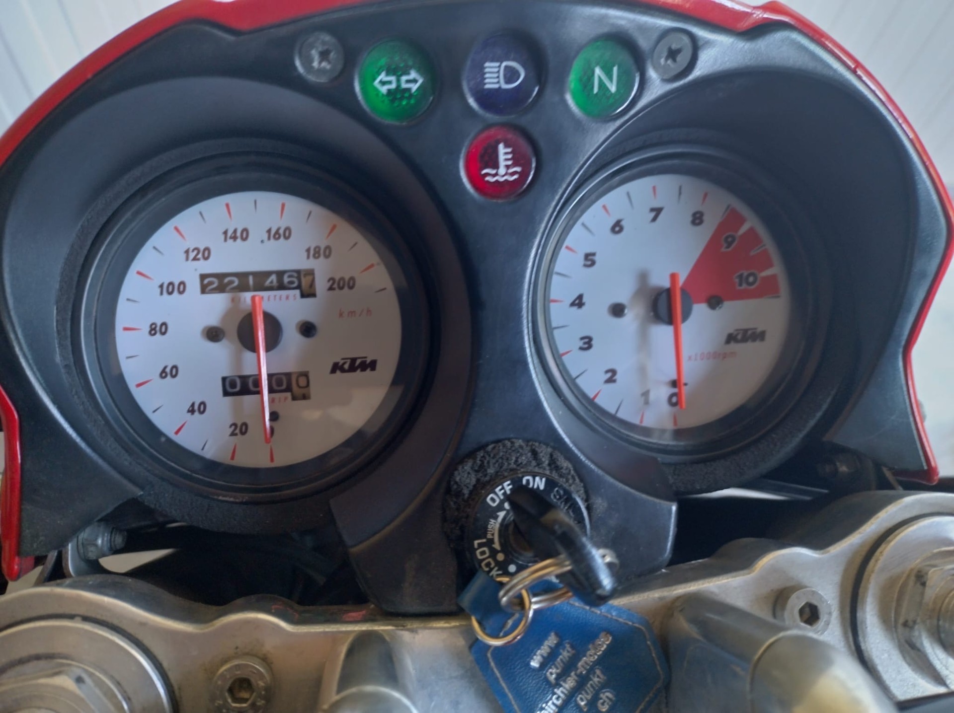 SUZUKI GSF 1200 S Bandit-image-6