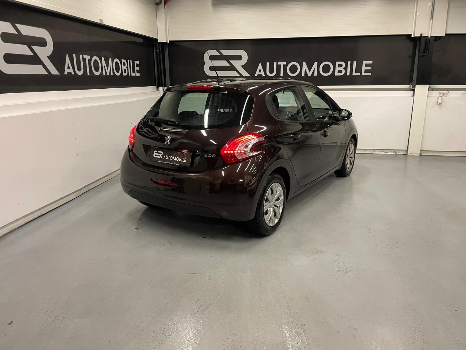 PEUGEOT 208 1.2 VTI Active-image-5