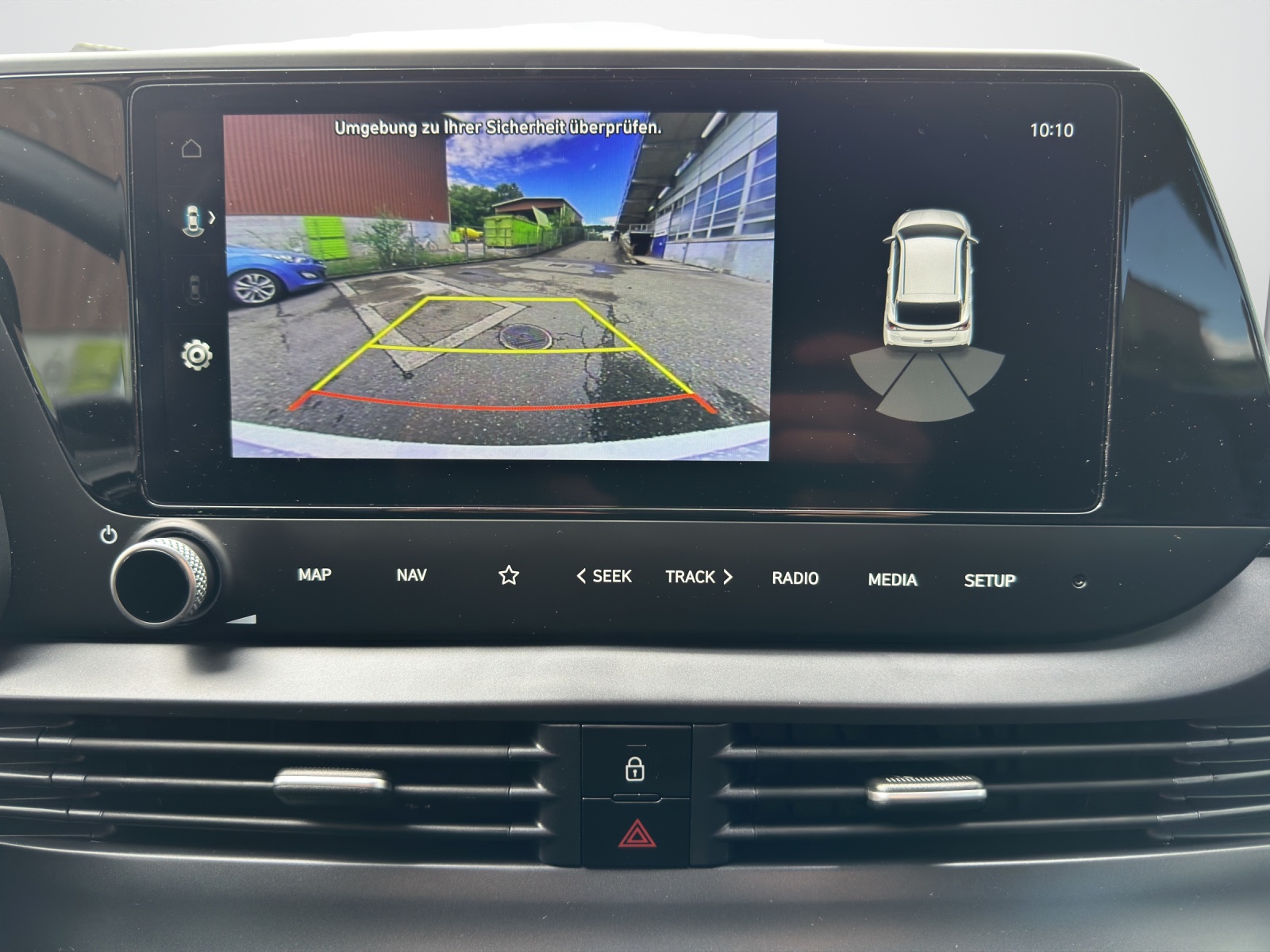 HYUNDAI i20 1.0 T-GDi Amplia Safety Pack-image-9