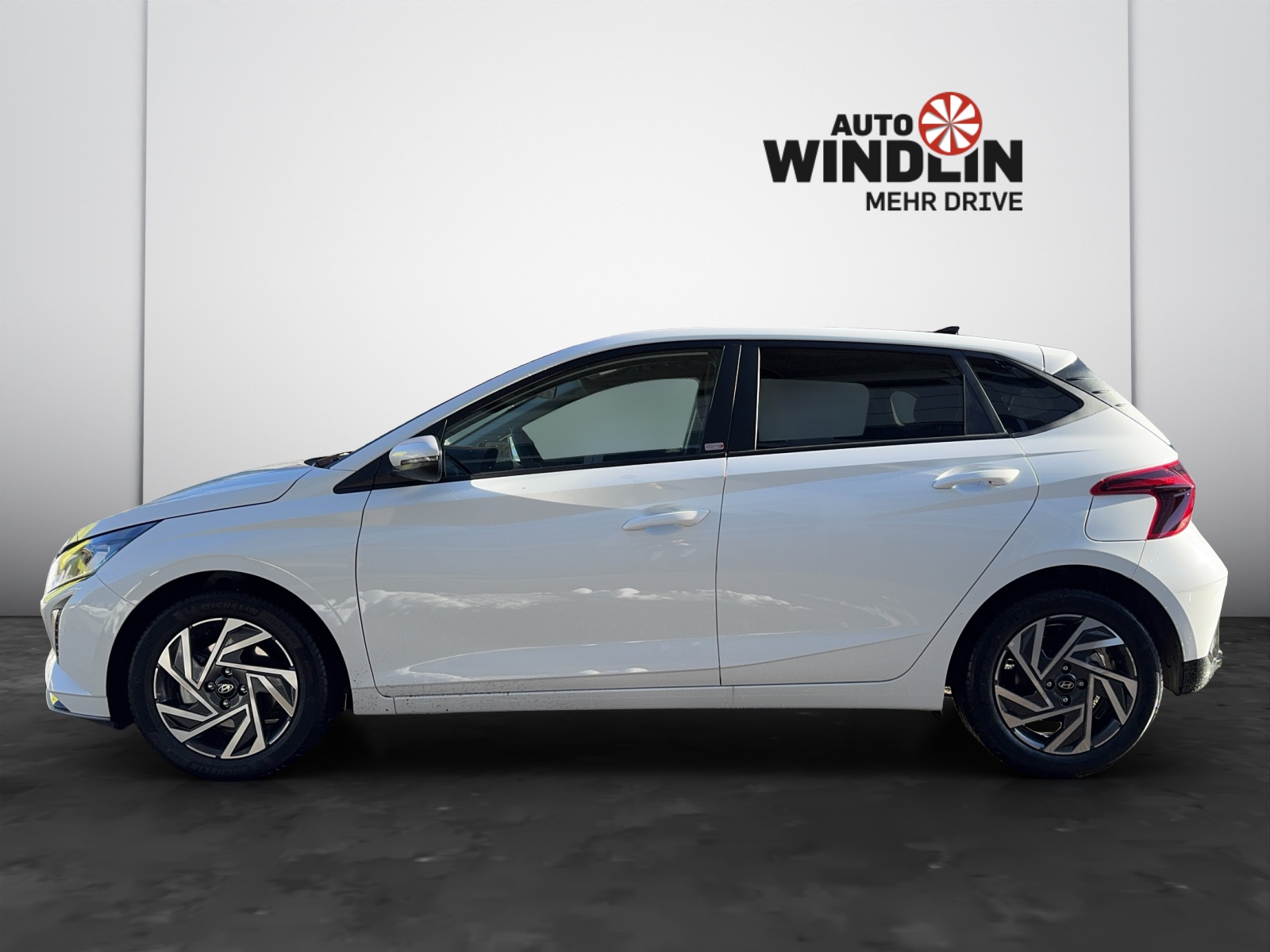 HYUNDAI i20 1.0 T-GDi Amplia Safety Pack-image-1