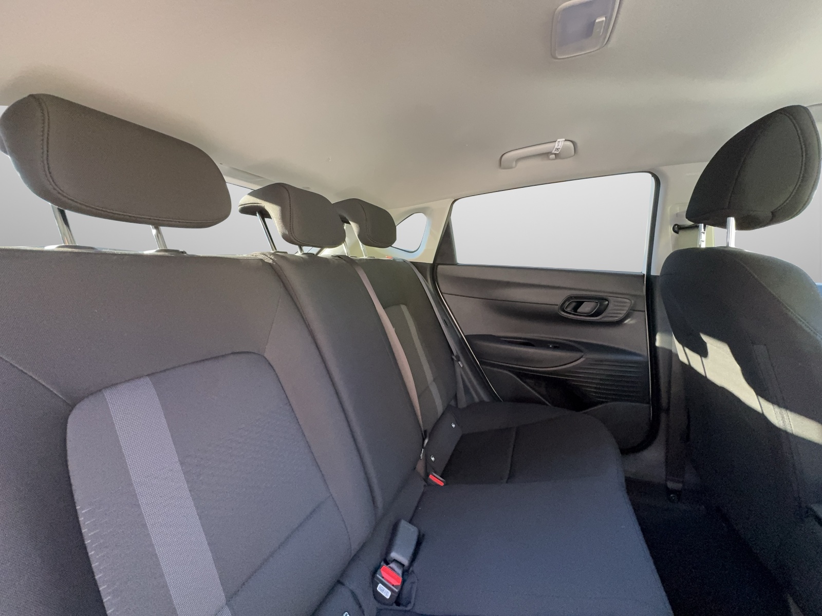 HYUNDAI i20 1.0 T-GDi Amplia Safety Pack-image-11