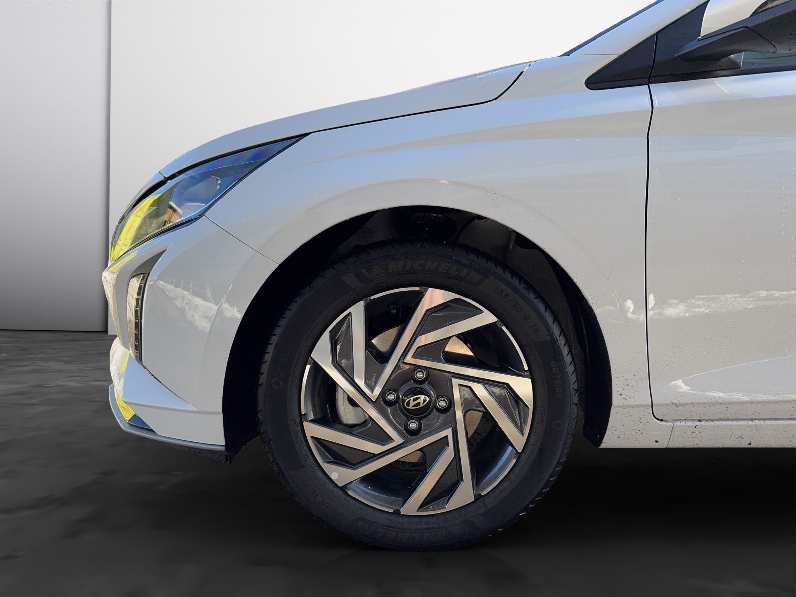 HYUNDAI i20 1.0 T-GDi Amplia Safety Pack-image-13