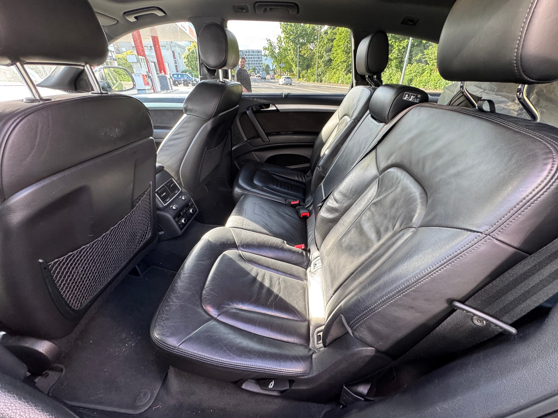 AUDI Q7 4.2 TDI quattro tiptronic-image-9
