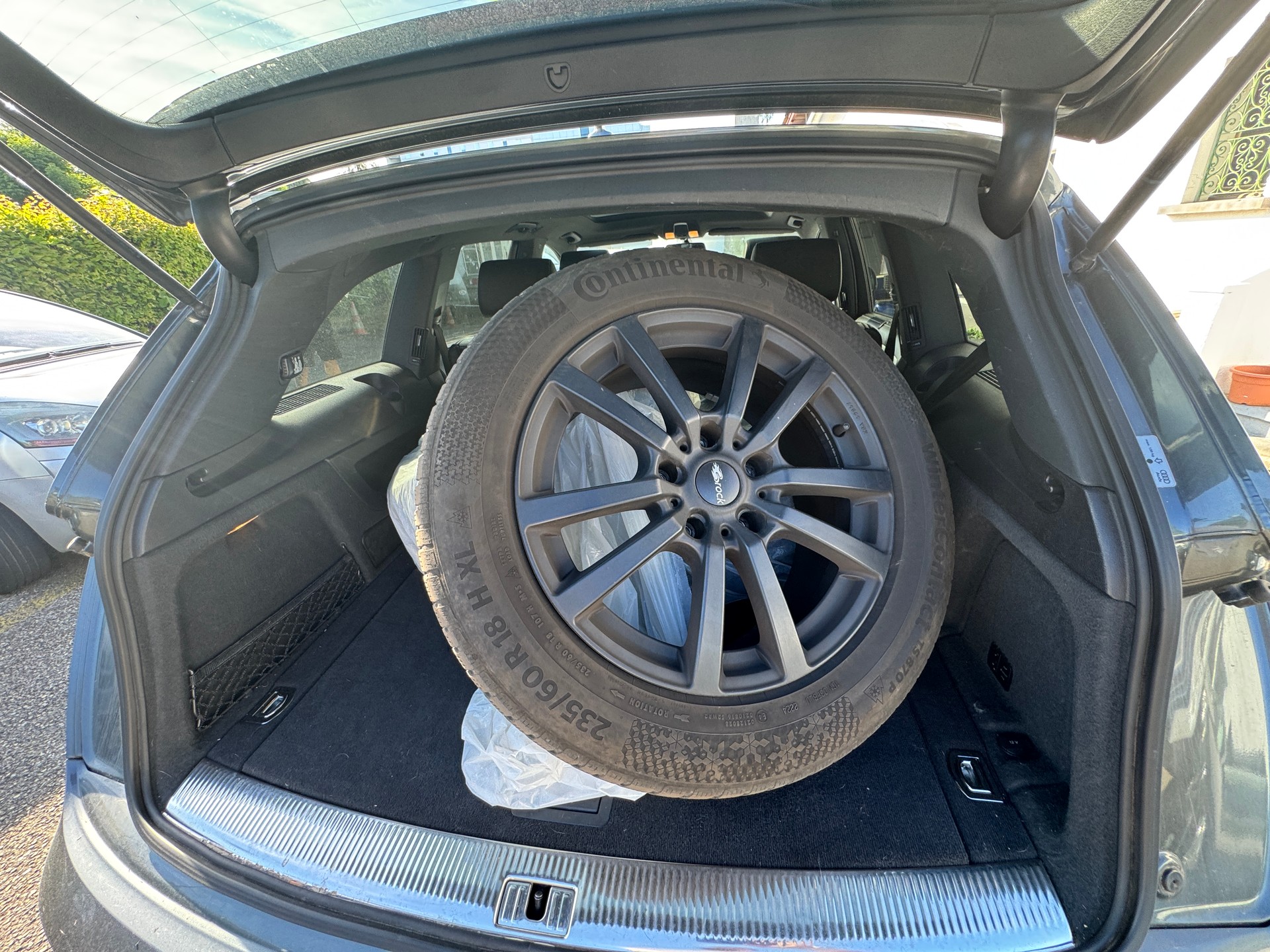 AUDI Q7 4.2 TDI quattro tiptronic-image-15
