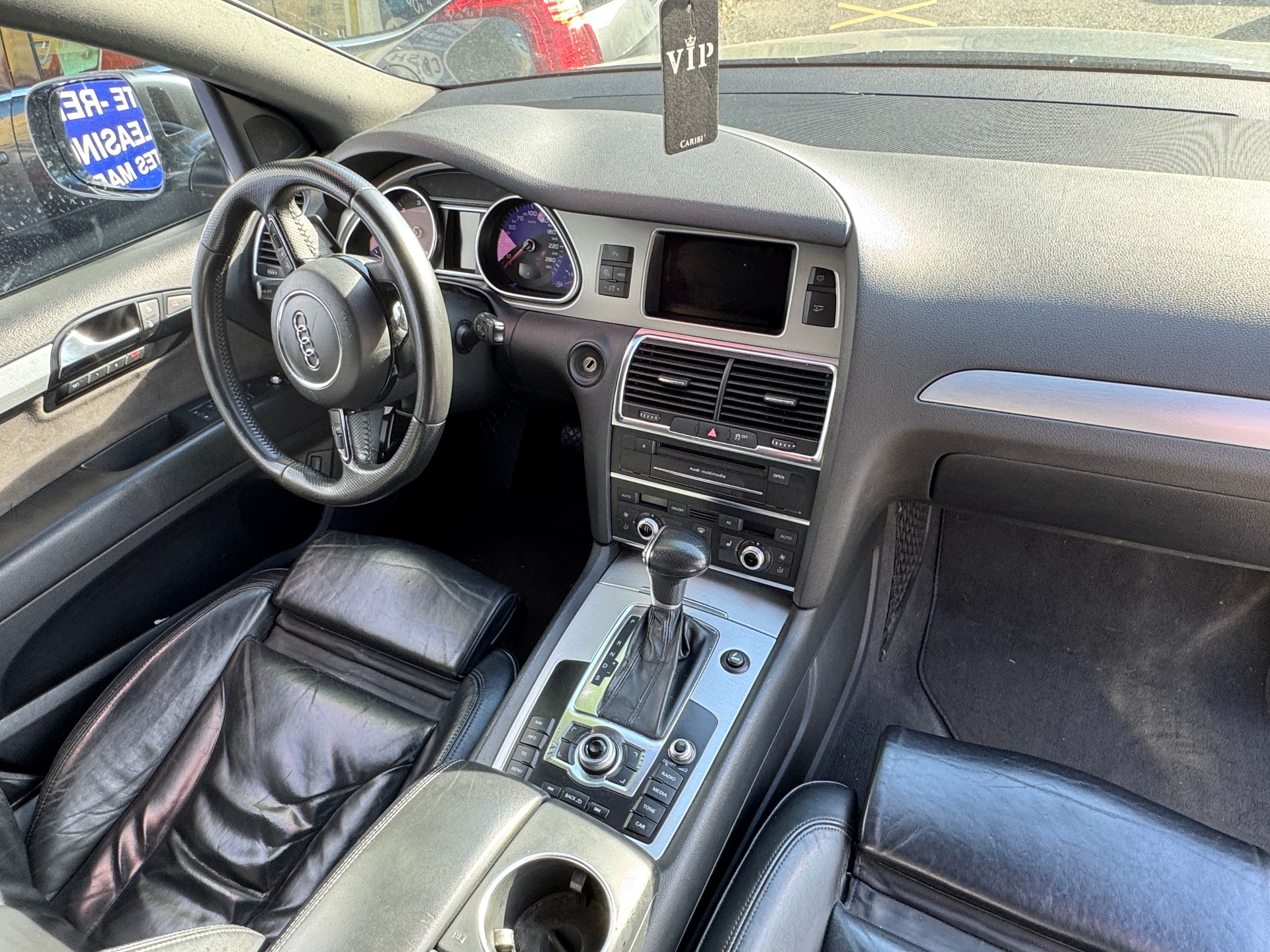 AUDI Q7 4.2 TDI quattro tiptronic-image-10