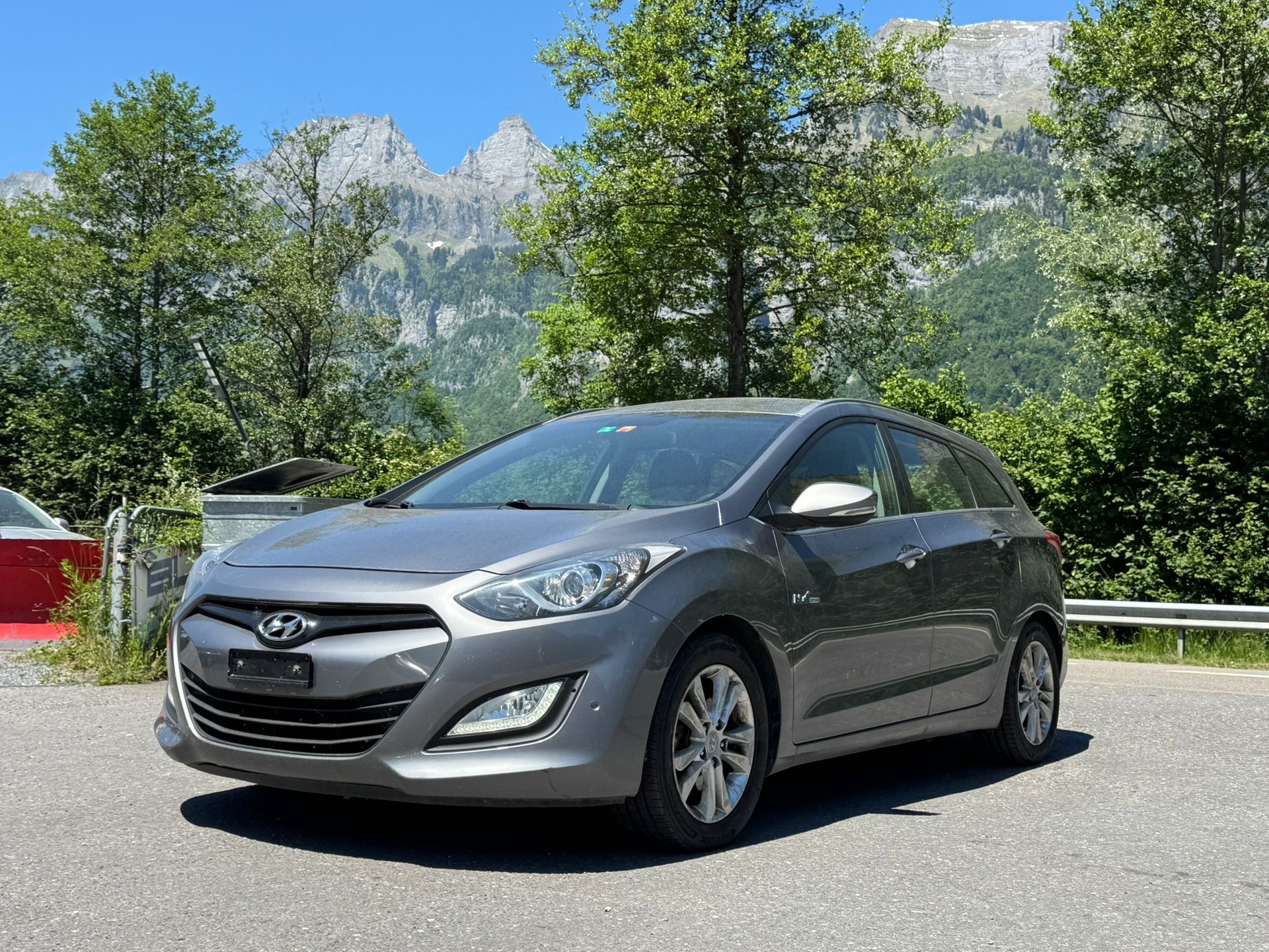 HYUNDAI i30 Wagon 1.6 CRDi Premium-image-14