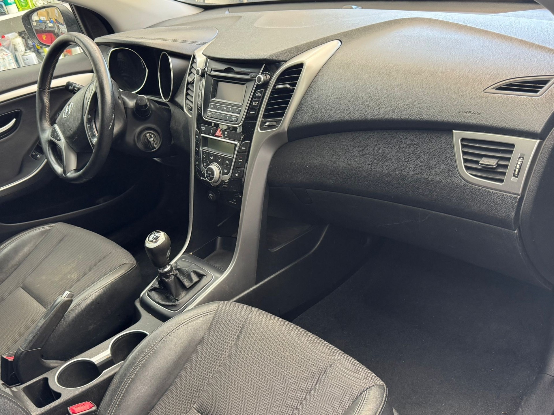 HYUNDAI i30 Wagon 1.6 CRDi Premium-image-6