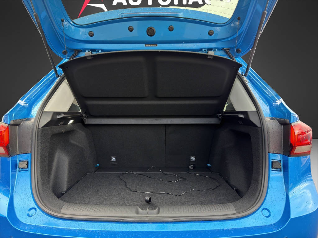 MG ZS 1.5 Hybrid+ Luxury-image-9