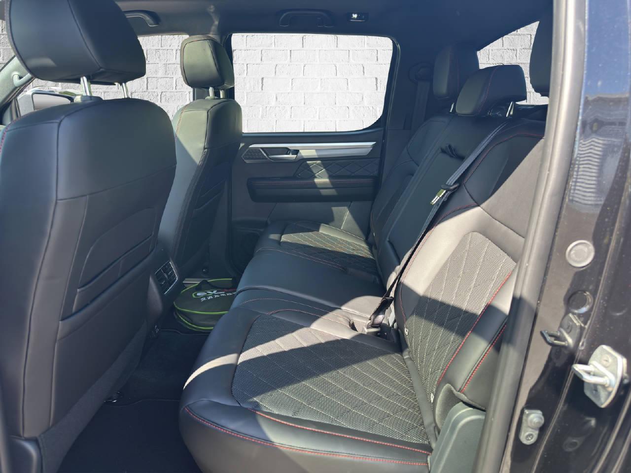 JAC T9 EV Luxury-image-7
