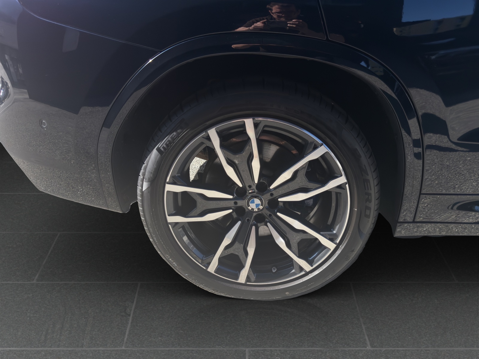 BMW X3 xDrive 48V 30d M Sport Steptronic Individual-image-10