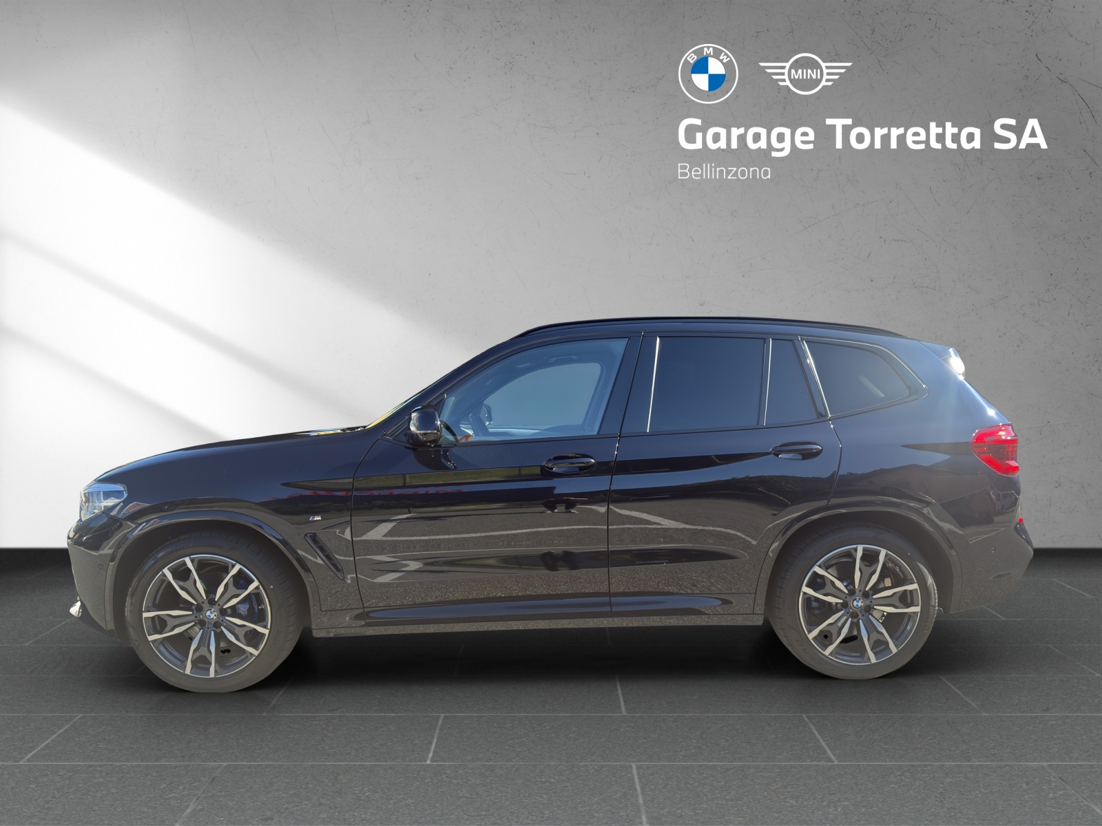 BMW X3 xDrive 48V 30d M Sport Steptronic Individual-showroom-element-1
