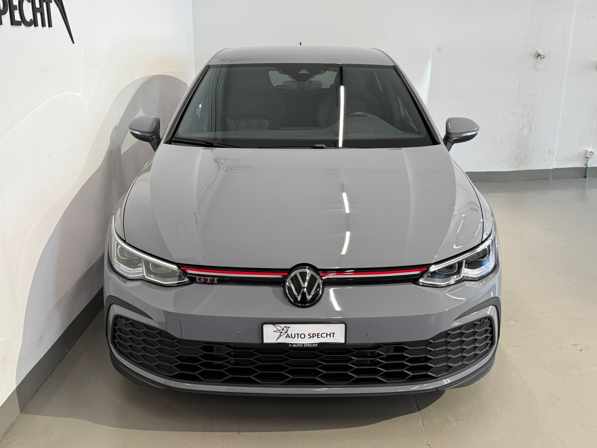 VW Golf 2.0 TSI GTI DSG-showroom-element-3
