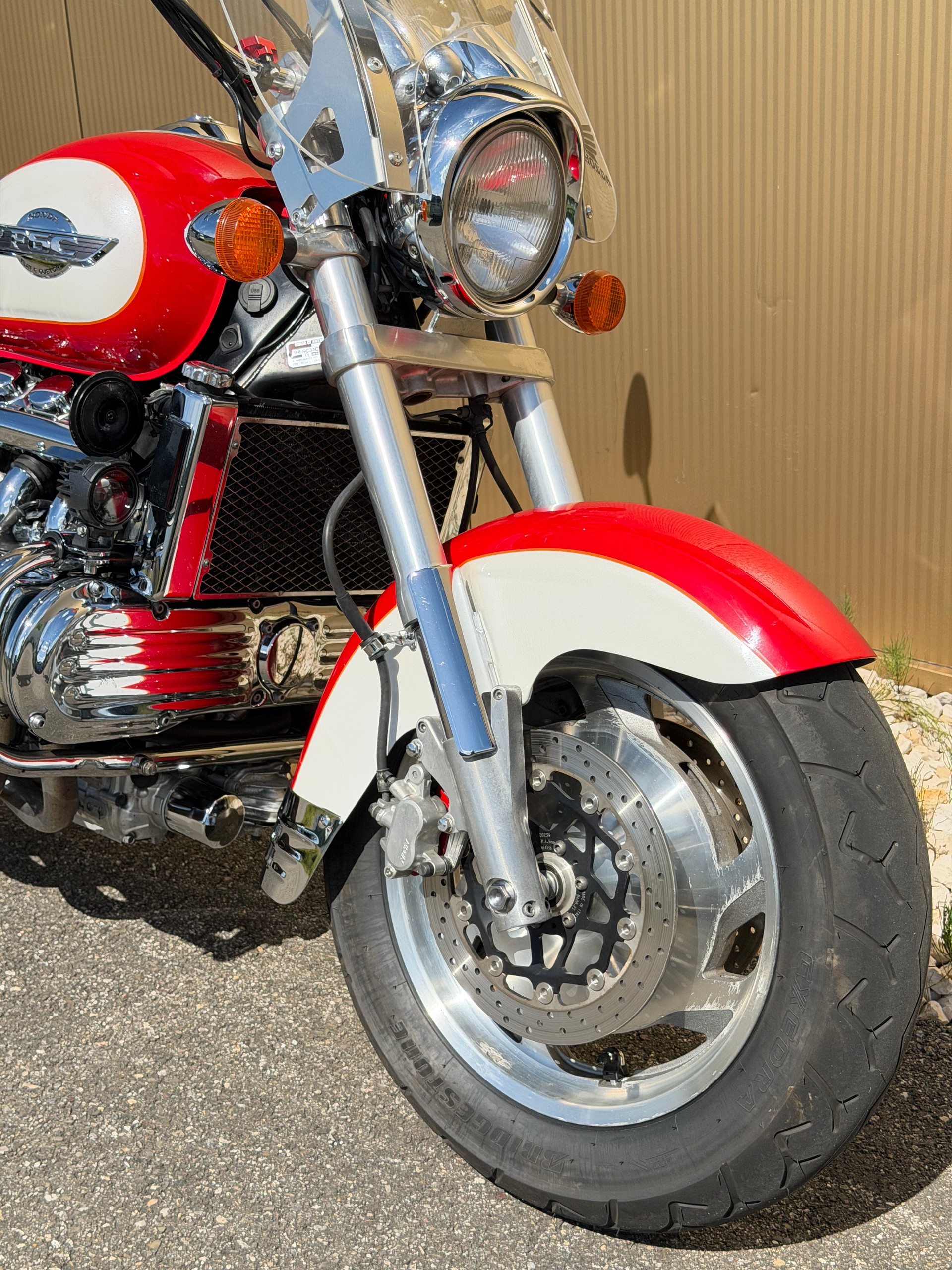 HONDA GL 1500 F6 C Custom-showroom-element-1