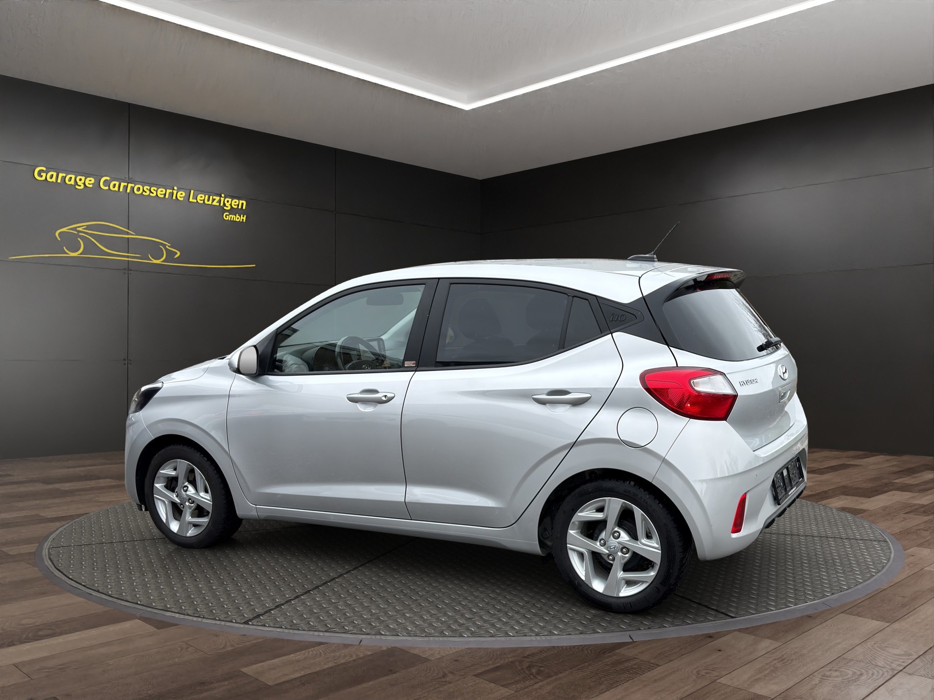 HYUNDAI i10 1.2 Amplia Automat-image-4