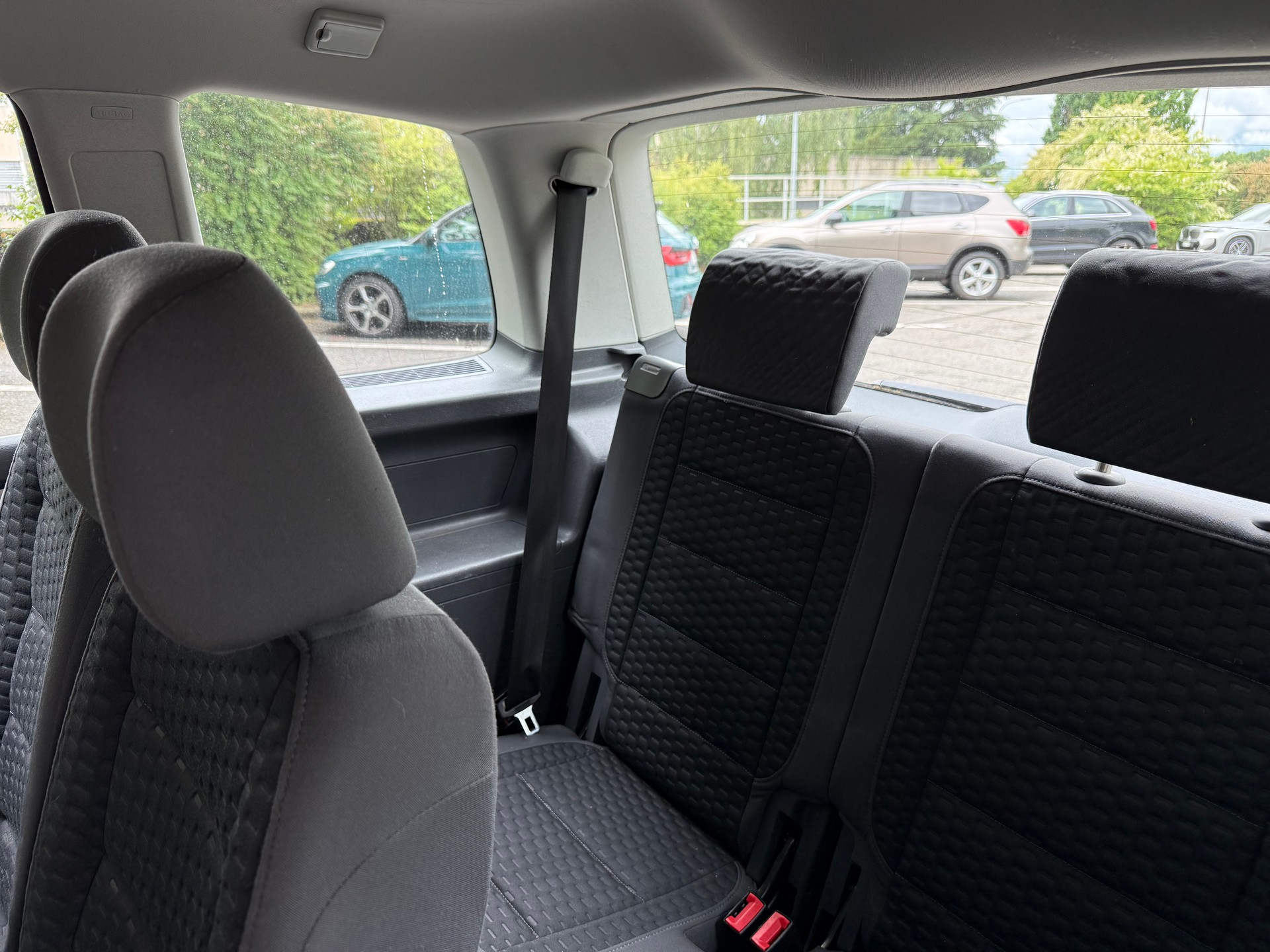 VW Touran 1.4 TSI Trendline DSG-image-10