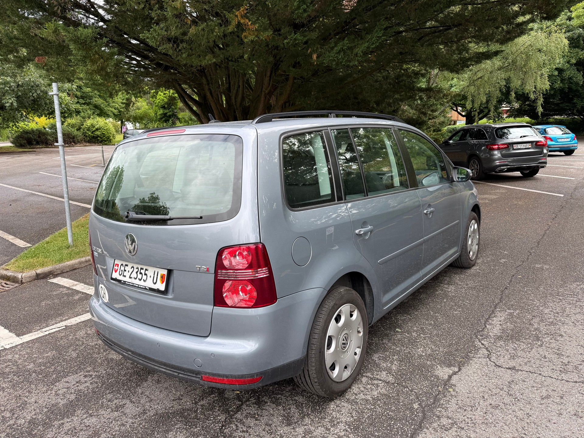 VW Touran 1.4 TSI Trendline DSG-image-4