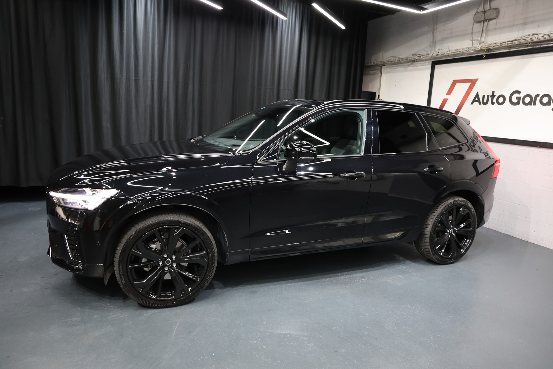VOLVO XC60 B5 Benzin Mild Hybrid AWD Ultra Dark Geartronic-image-5