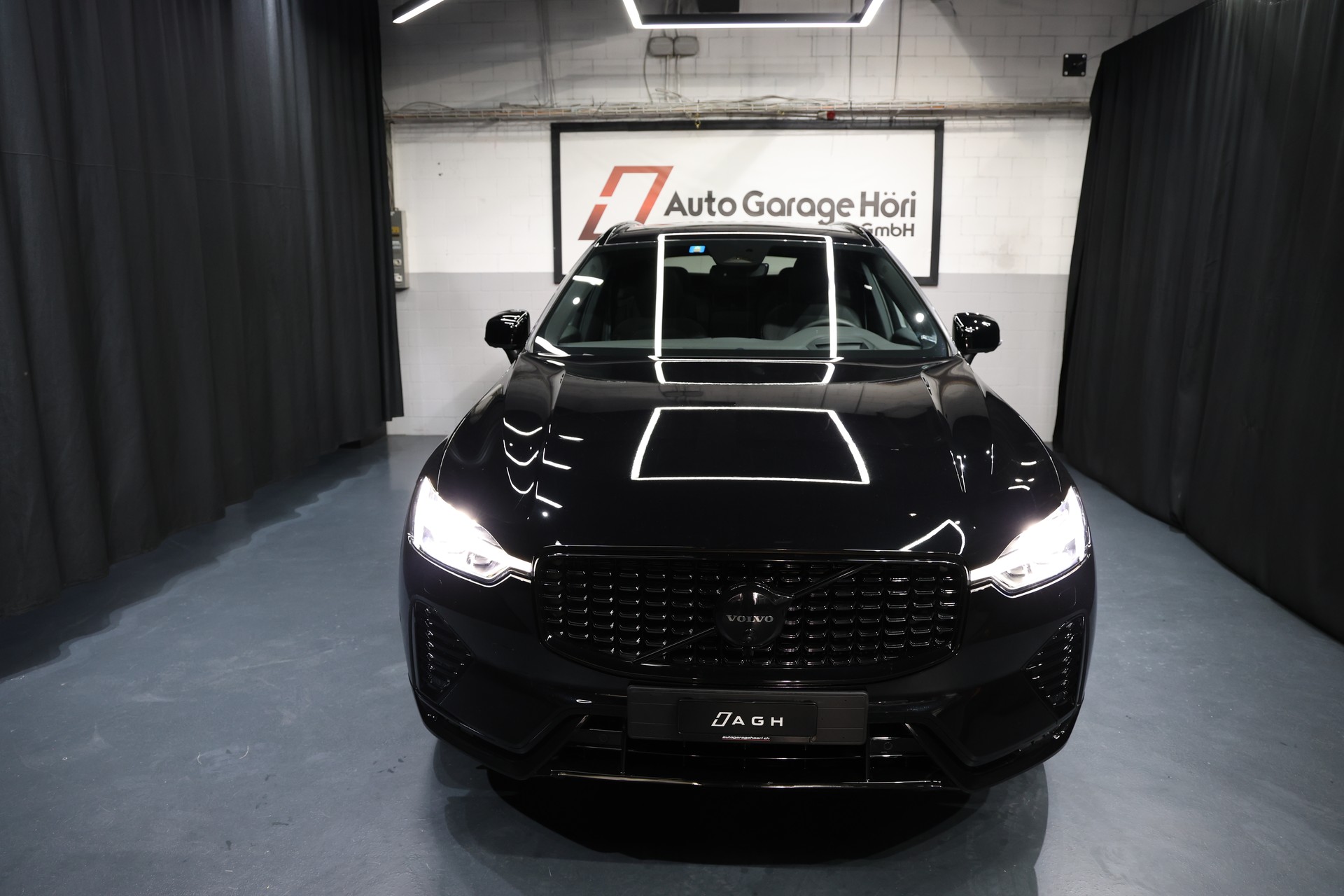 VOLVO XC60 B5 Benzin Mild Hybrid AWD Ultra Dark Geartronic-image-8