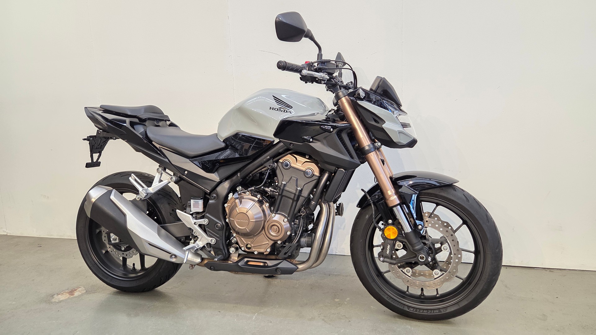 HONDA CB 500 F ABS-showroom-element-2