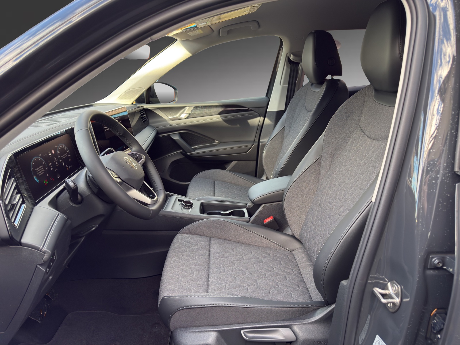 VW Tiguan 2.0 TSI DSG United 4Motion-image-5