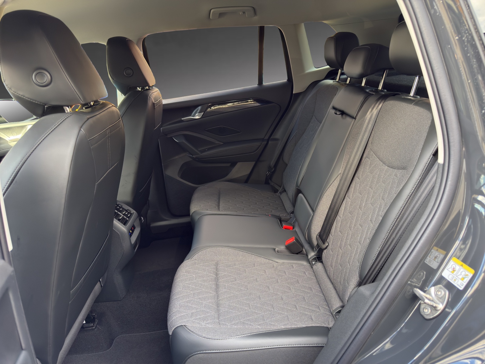 VW Tiguan 2.0 TSI DSG United 4Motion-image-6
