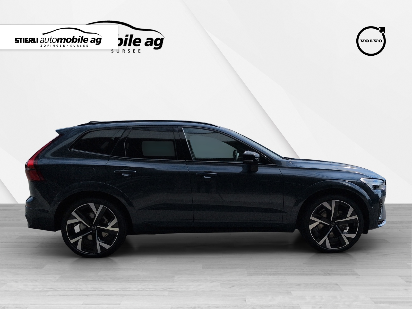 VOLVO XC60 2.0 T6 TE Black Edition eAWD-showroom-element-3