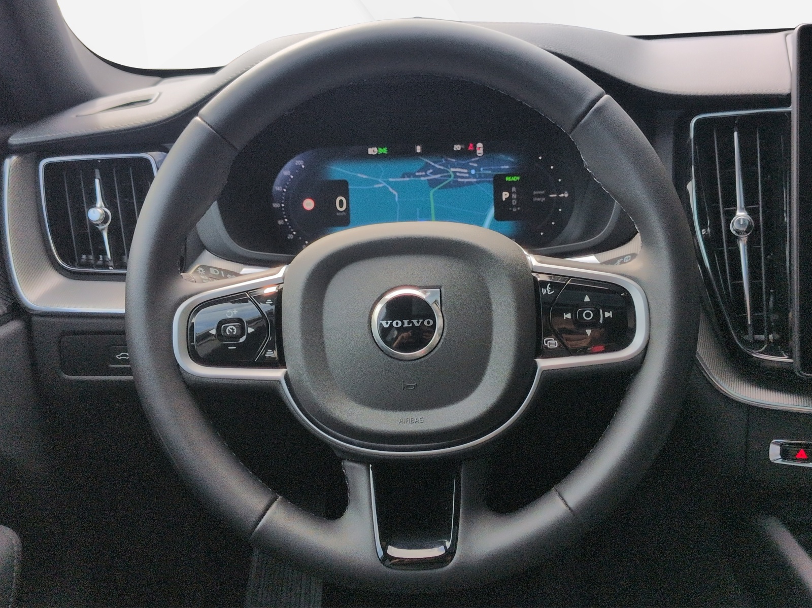 VOLVO XC60 2.0 T6 TE Black Edition eAWD-image-11