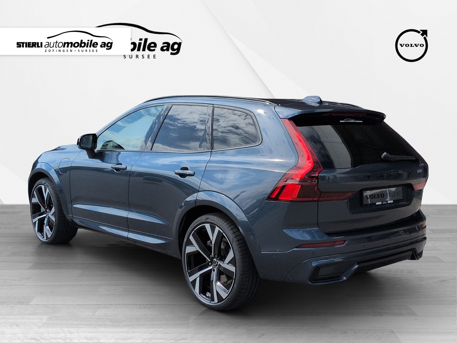 VOLVO XC60 2.0 T6 TE Black Edition eAWD-image-6