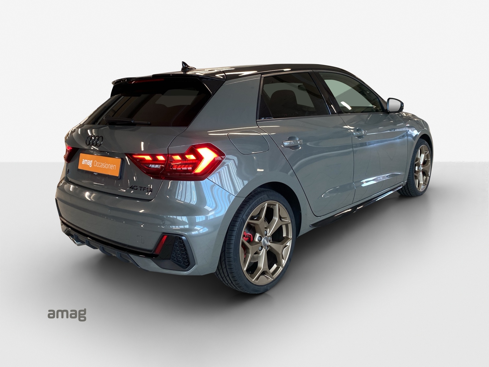 AUDI A1 Sportback 40 TFSI S Line S-tronic-image-4