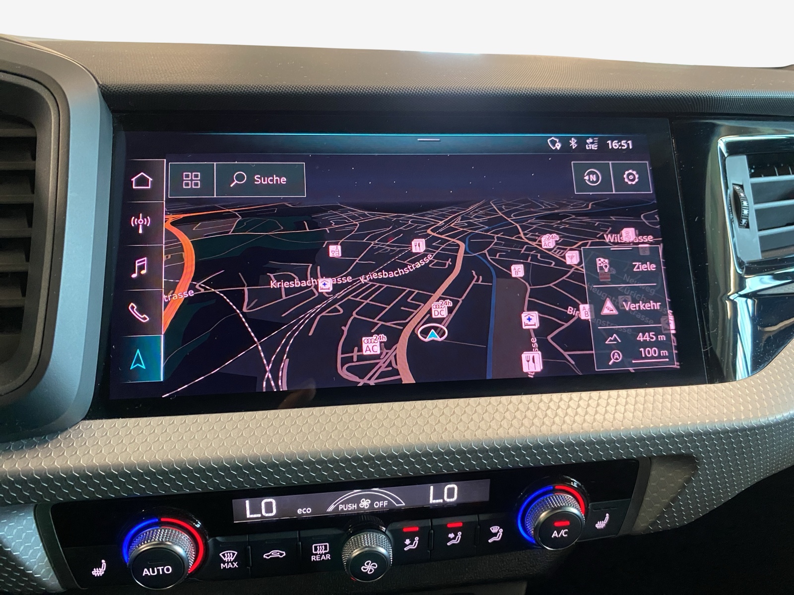 AUDI A1 Sportback 40 TFSI S Line S-tronic-image-14