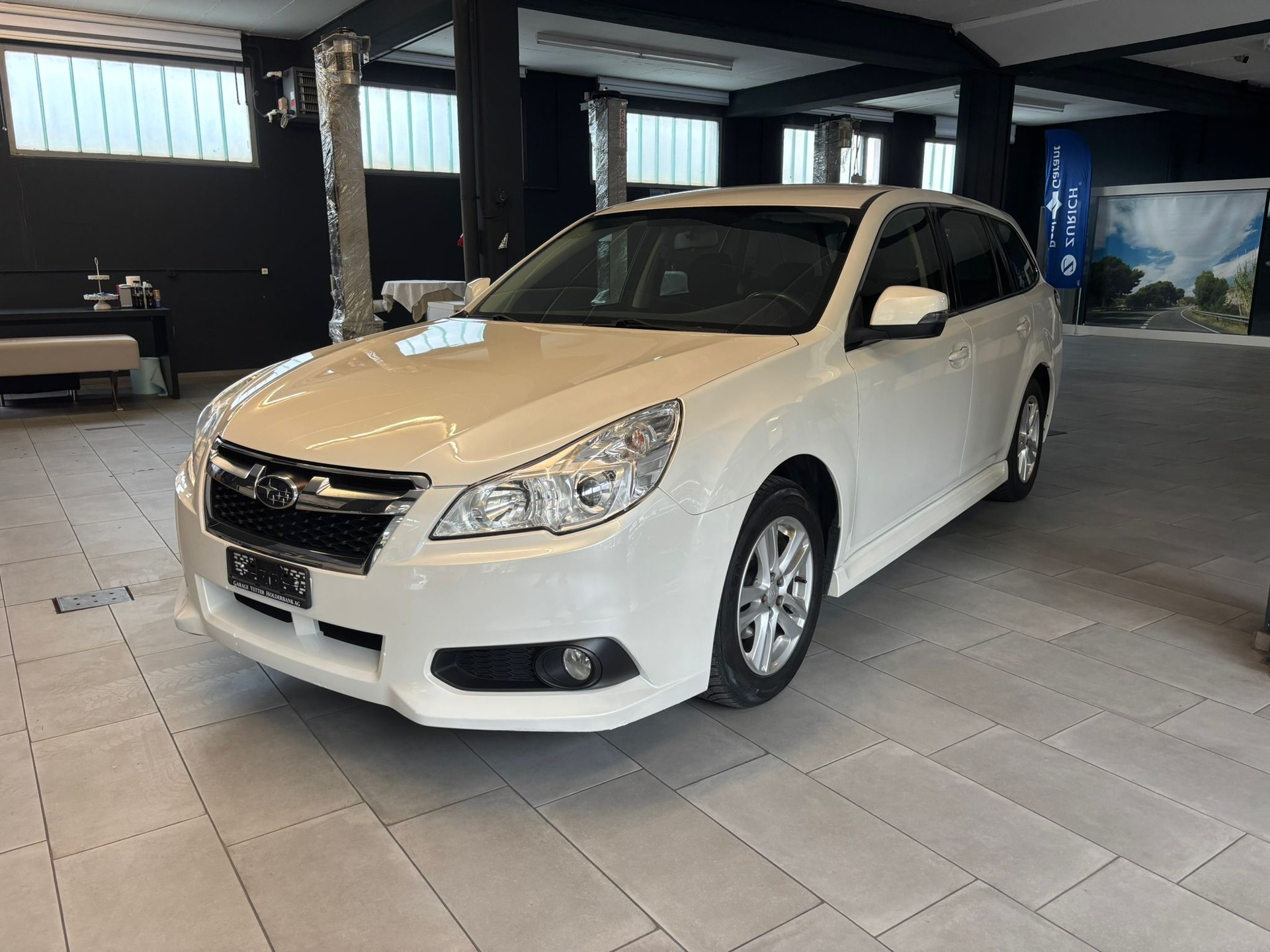 SUBARU Legacy 2.0i Advantage AWD Lineartronic
