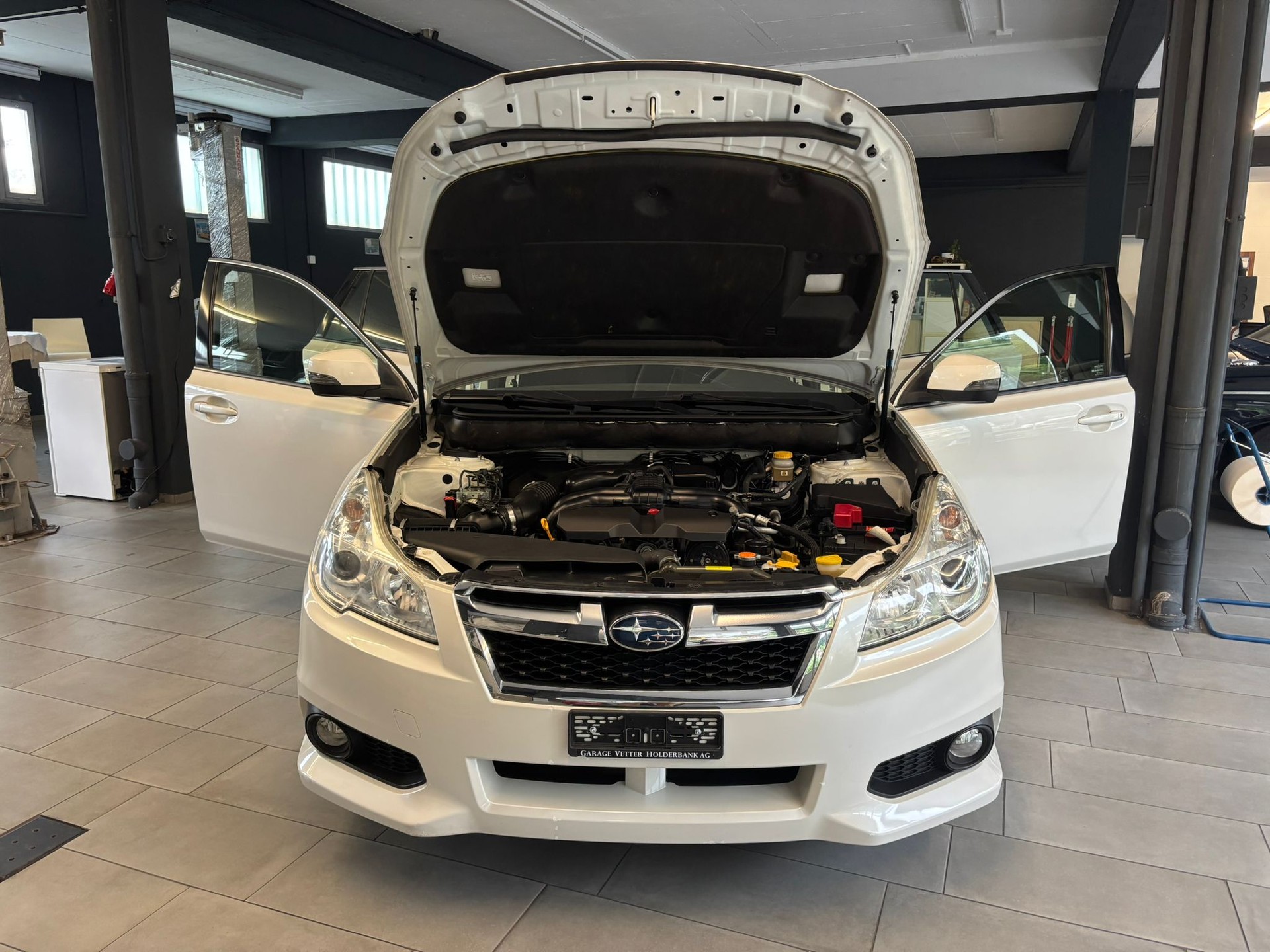 SUBARU Legacy 2.0i Advantage AWD Lineartronic-image-4