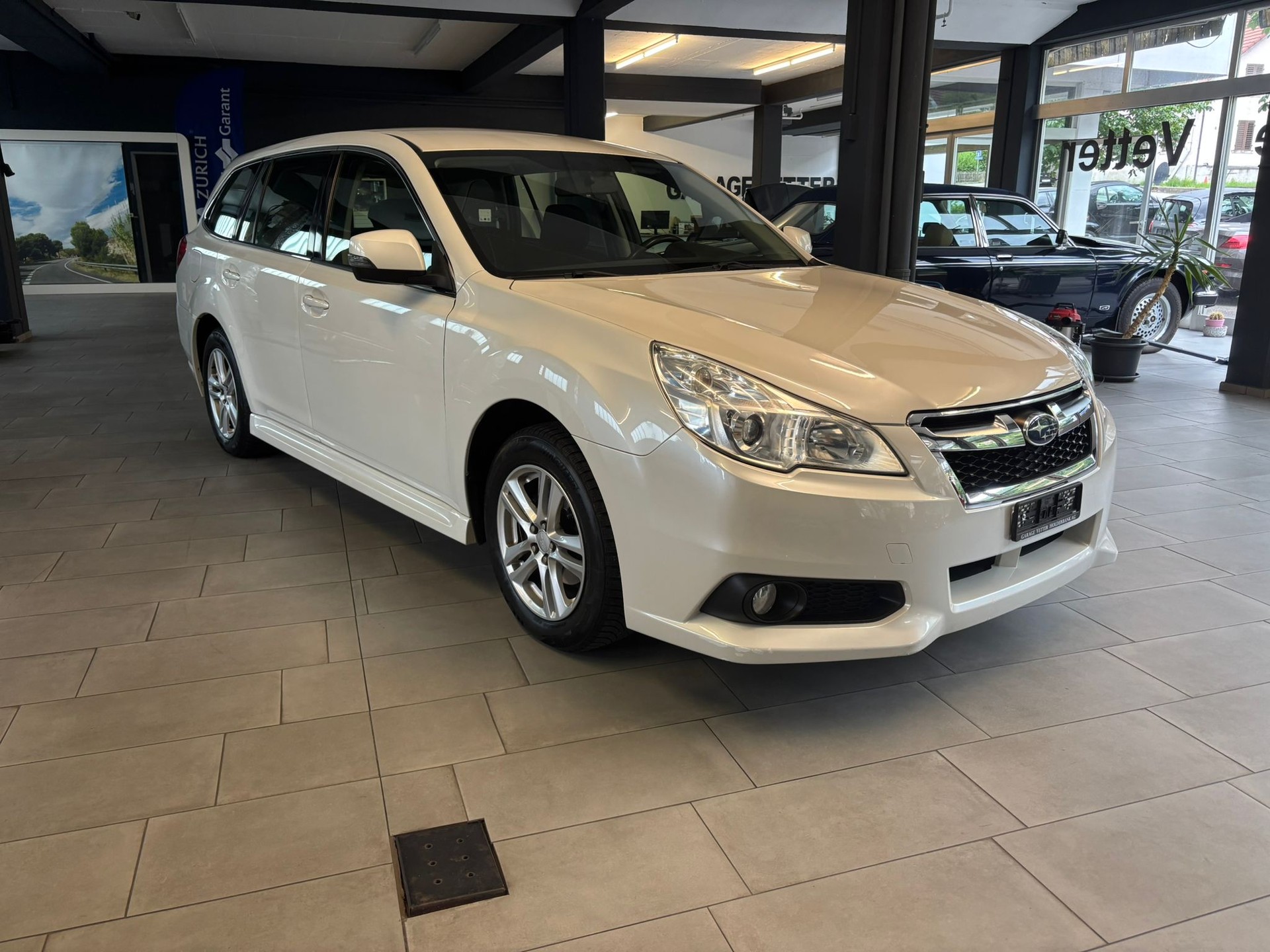 SUBARU Legacy 2.0i Advantage AWD Lineartronic-image-1