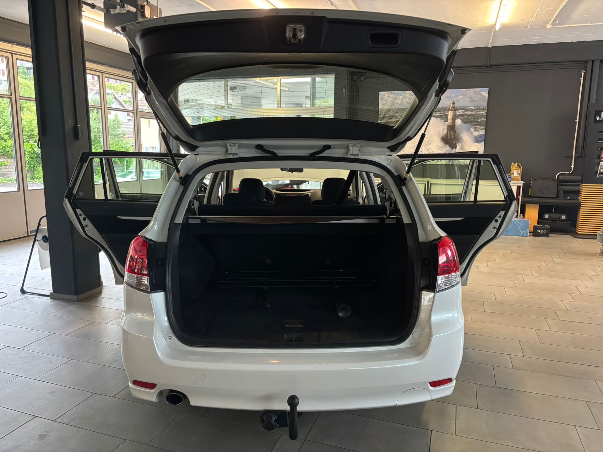 SUBARU Legacy 2.0i Advantage AWD Lineartronic-image-5