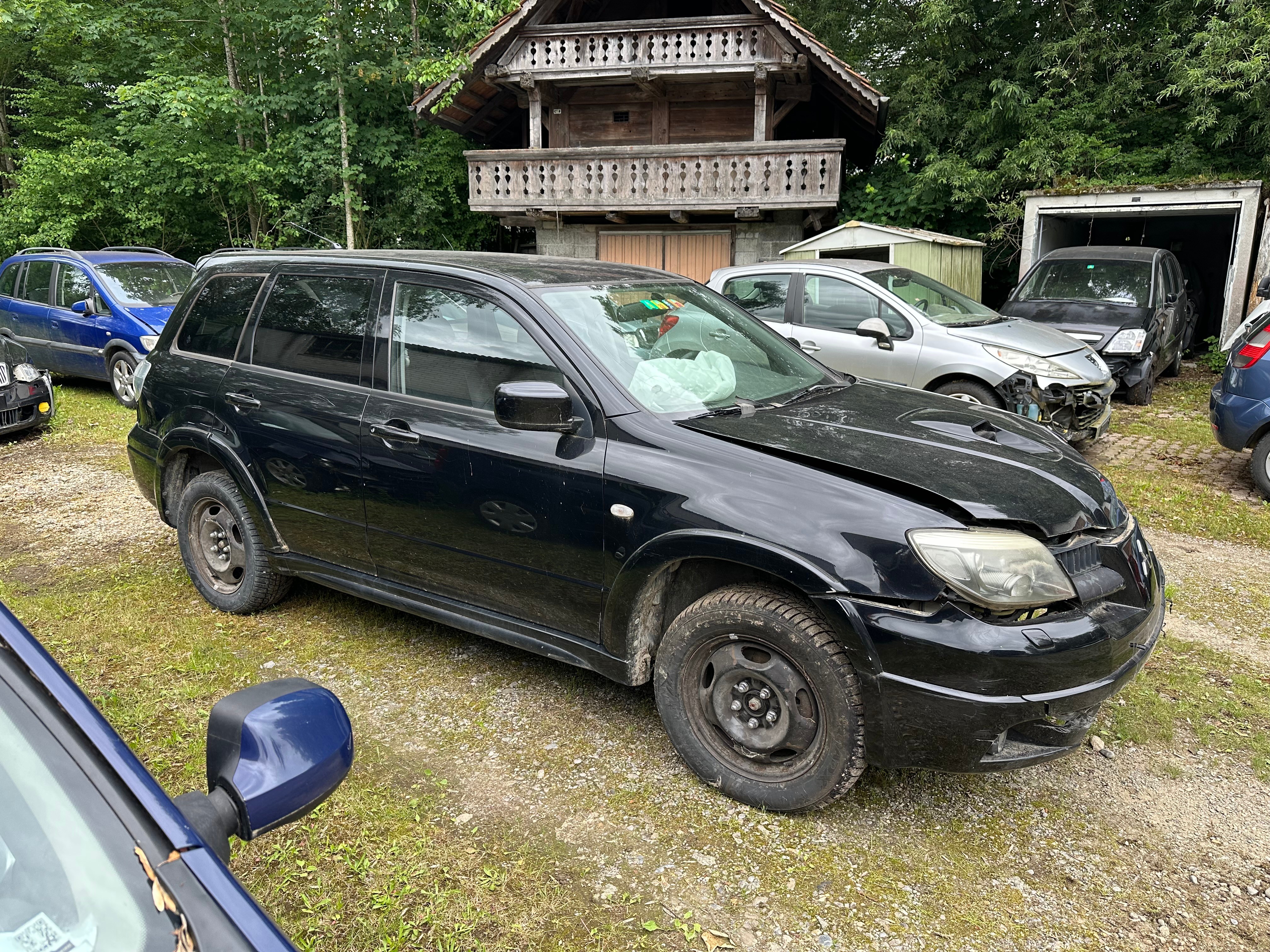 MITSUBISHI Outlander 2.0 16V Turbo FIXPREIS — slika 1