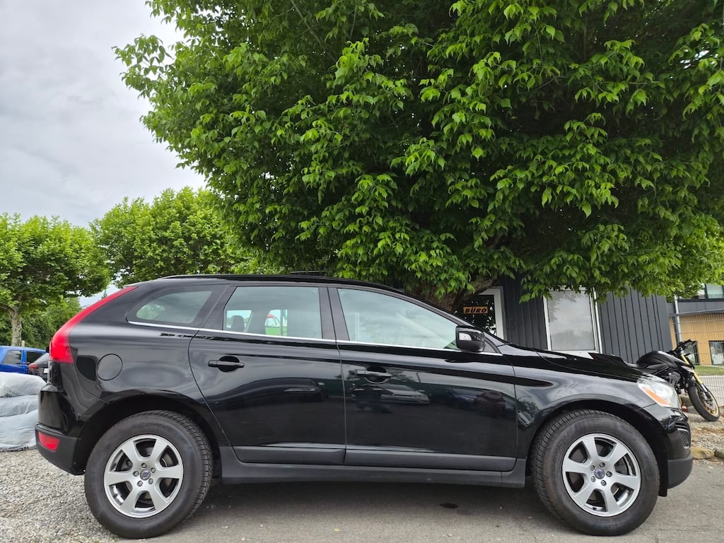 VOLVO XC60 D3 Momentum Geartronic-image-6