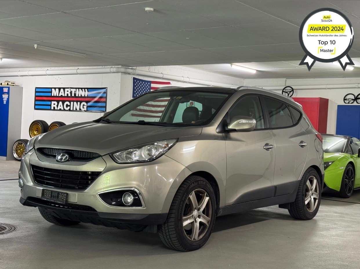 HYUNDAI iX 35 2.0 CRDi Premium 4WD Automatic-image-0