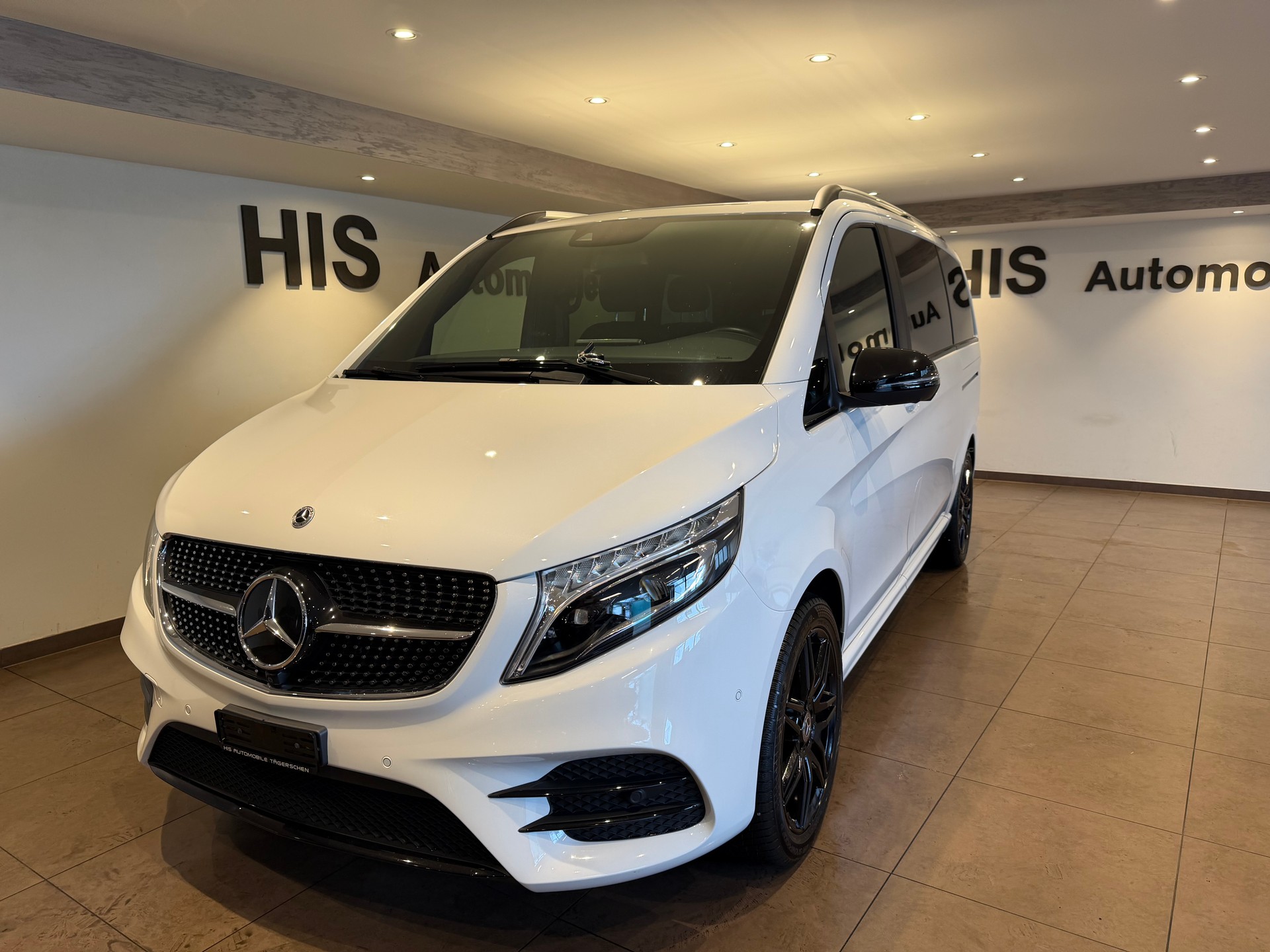 MERCEDES-BENZ V 300 d AMG Line lang Van 4M