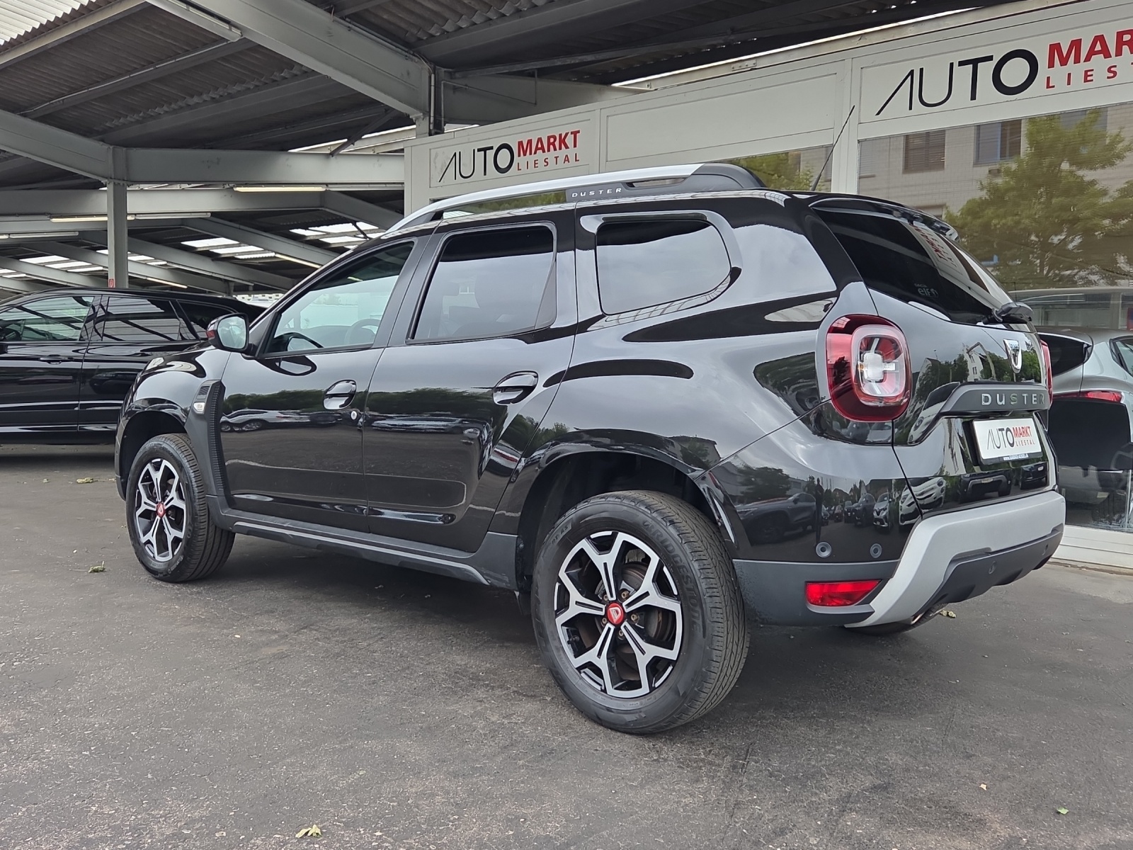 DACIA Duster TCe 130 Ultimate 4x2-image-2
