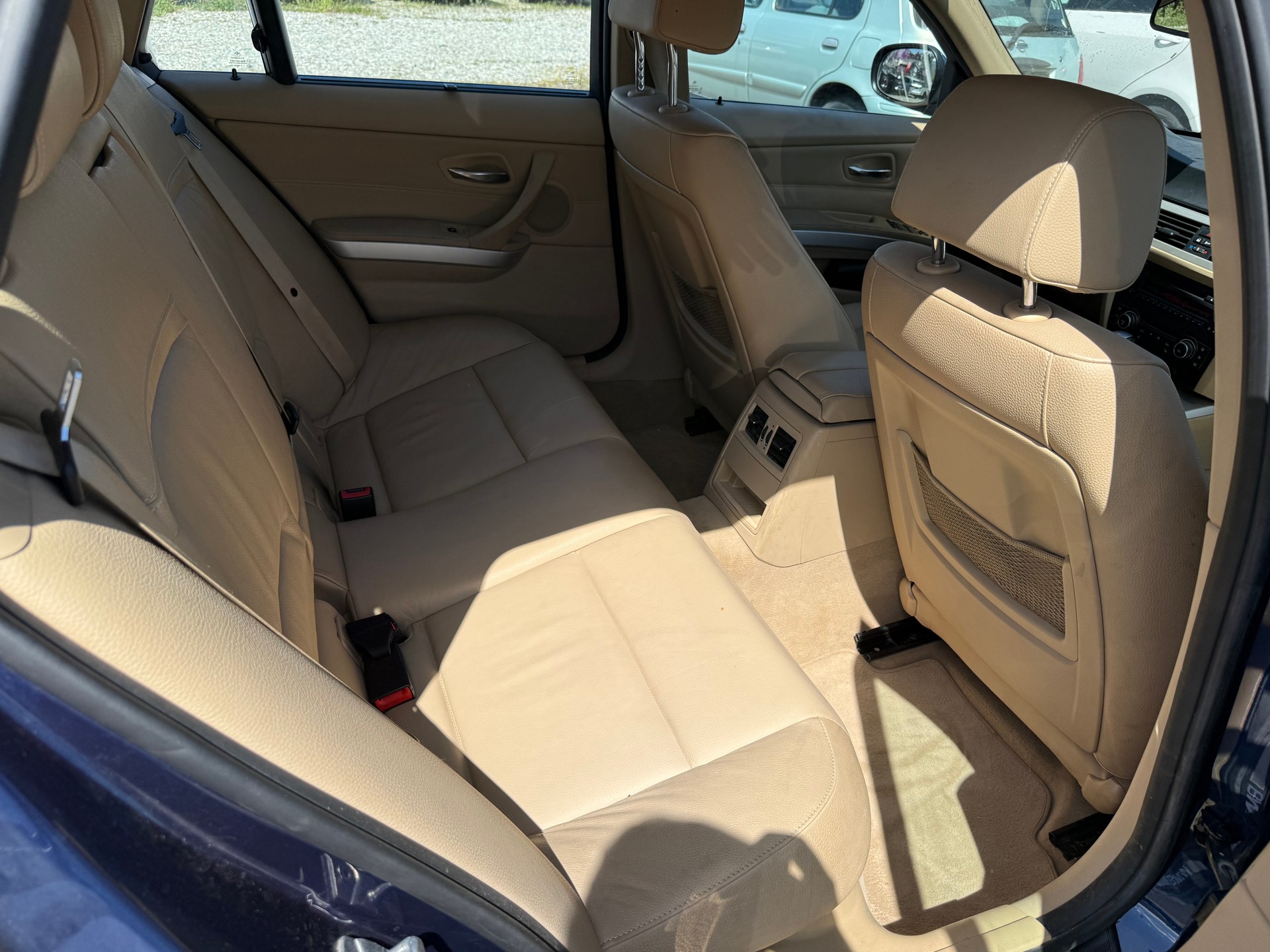 BMW 325i xDrive Touring Steptronic-image-9