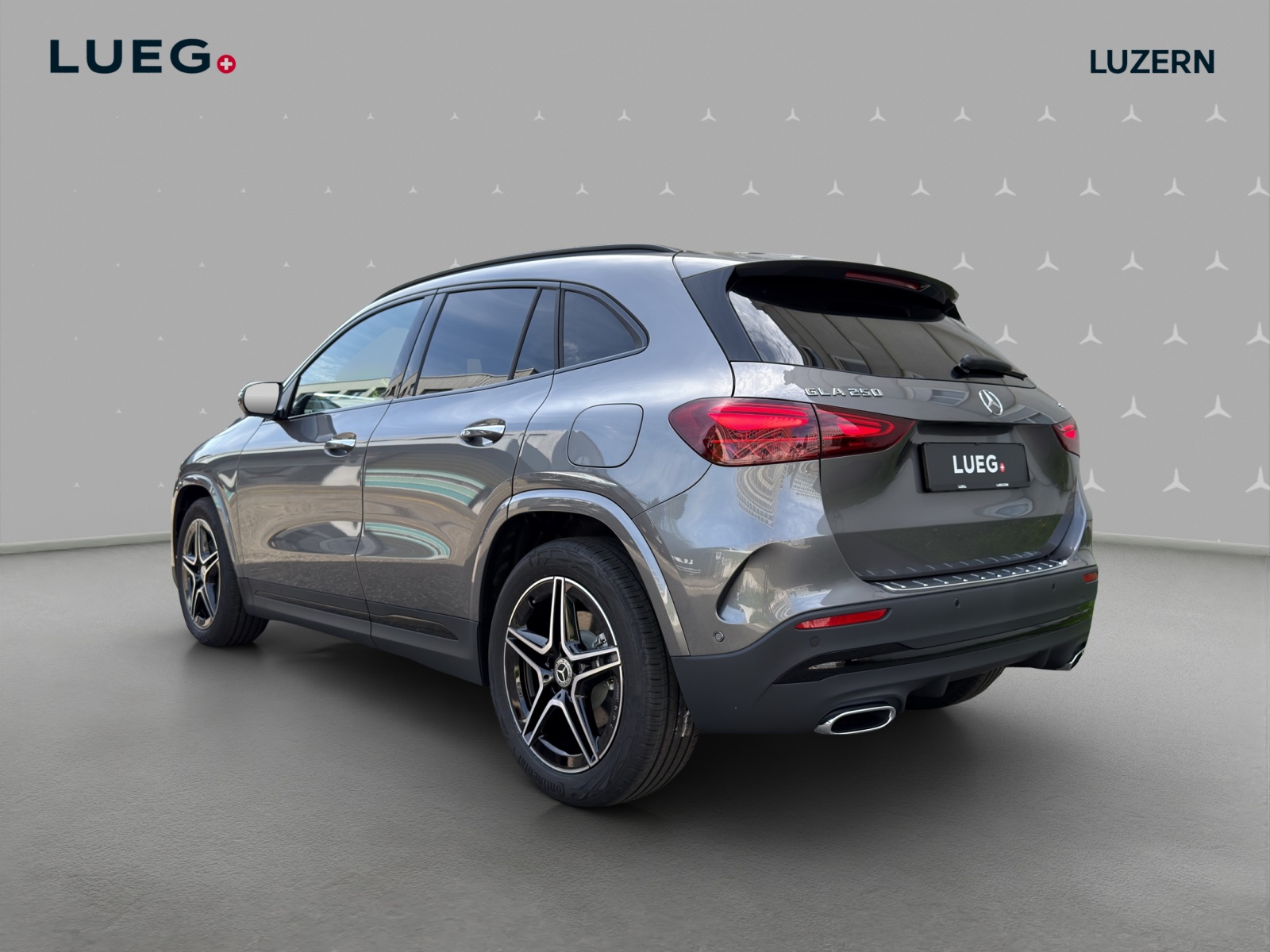 MERCEDES-BENZ GLA 250 4Matic 8G-DCT Swiss Star-image-2