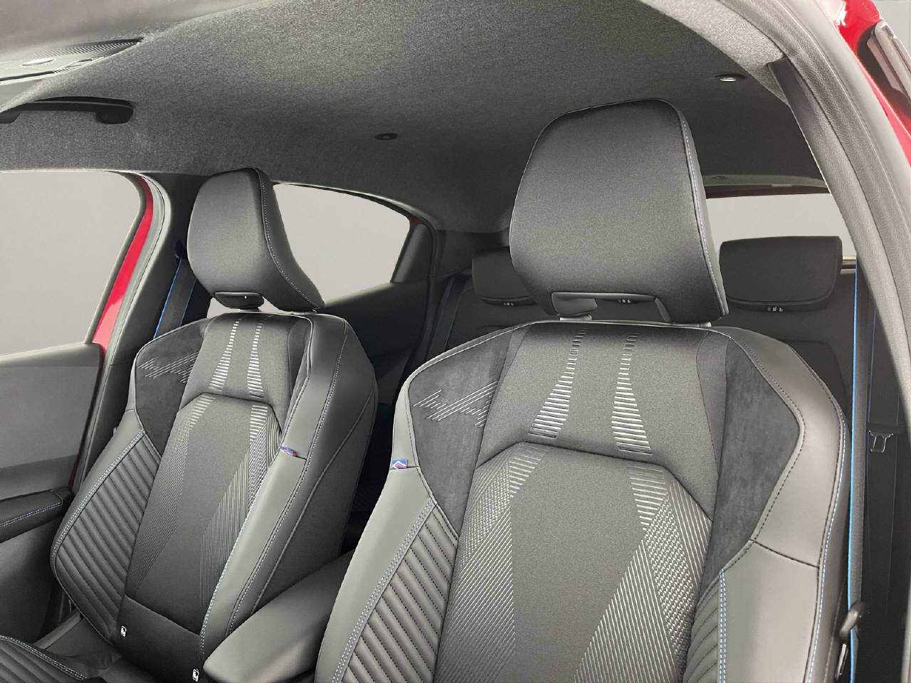 RENAULT Clio 1.8 E-Tech esprit Alpine-image-8