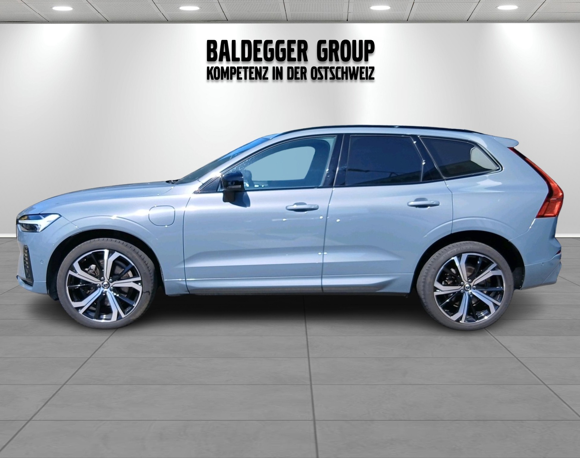 VOLVO XC60 2.0 T8 TE R-Design eAWD-image-8