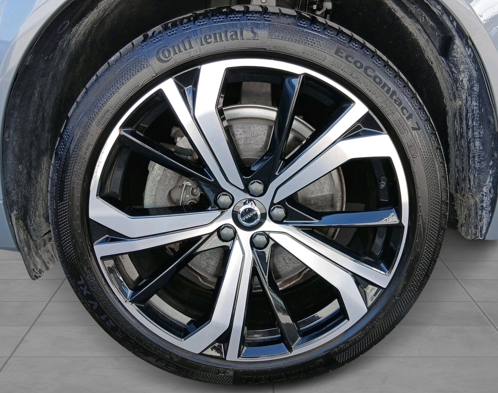 VOLVO XC60 2.0 T8 TE R-Design eAWD-image-10