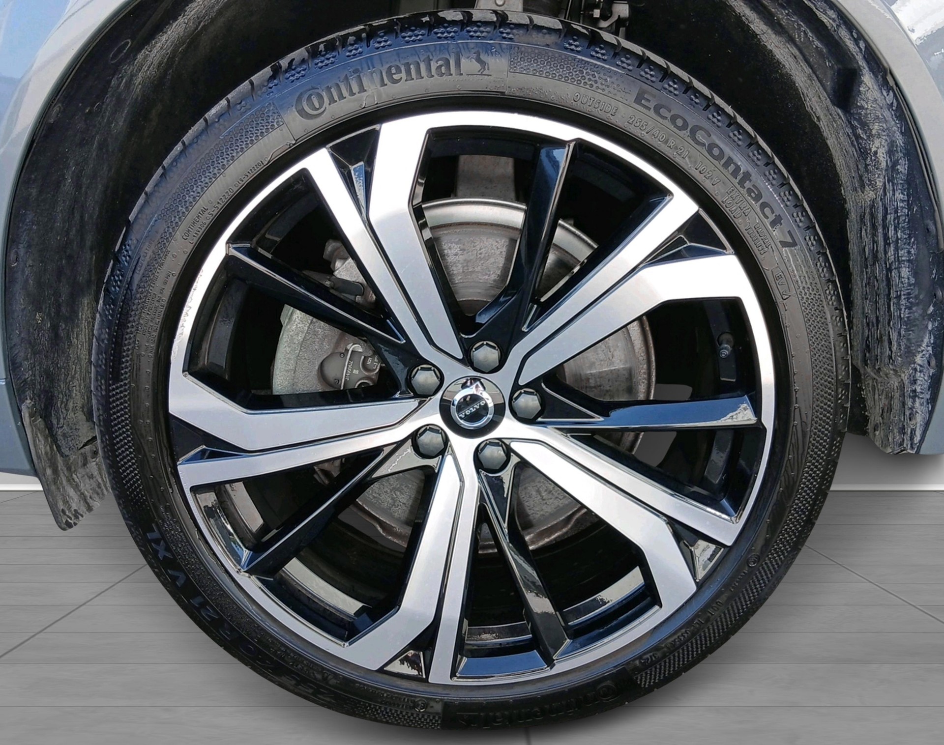 VOLVO XC60 2.0 T8 TE R-Design eAWD-image-9