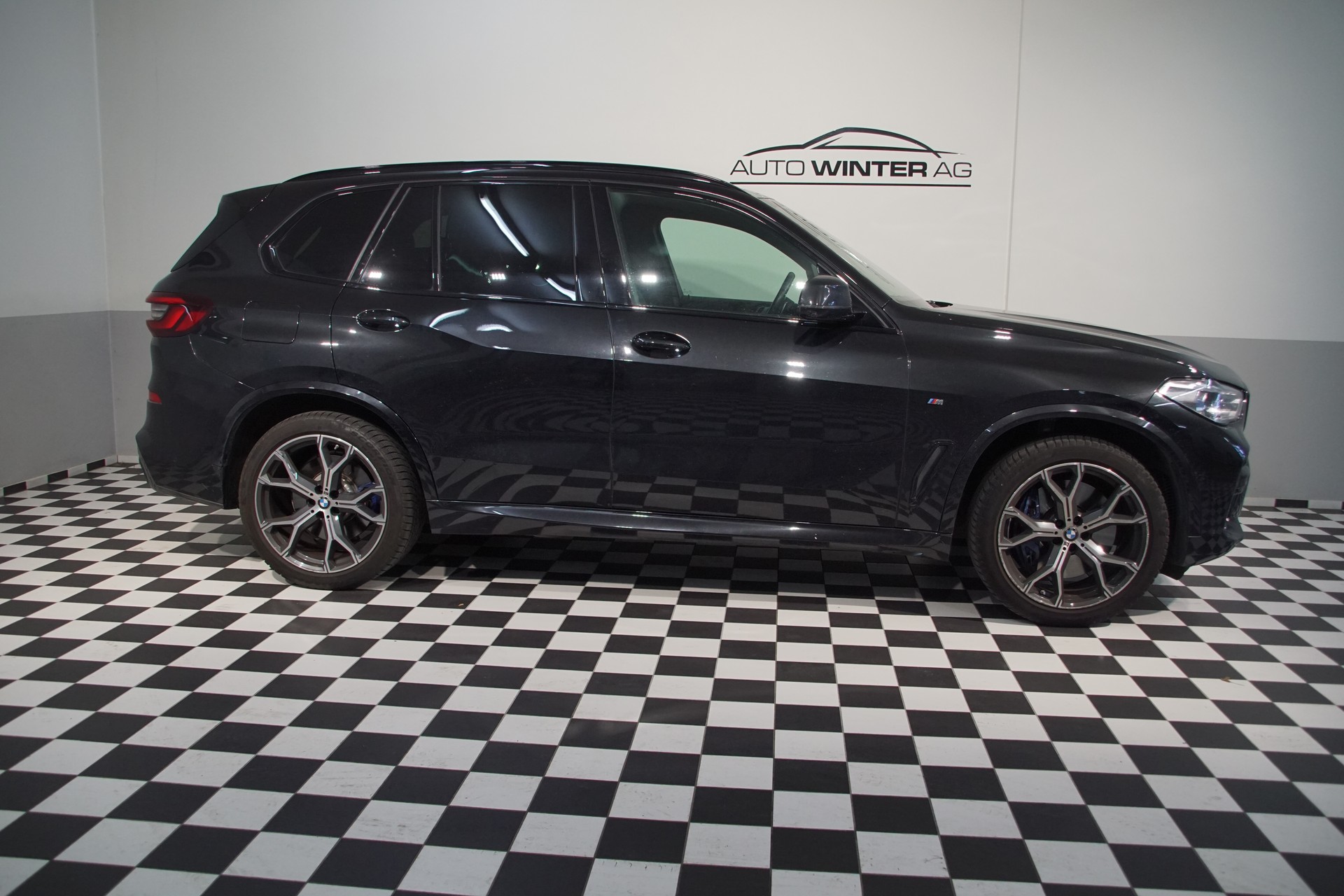 BMW X5 xDrive 48V 40d M Sport Steptronic-image-4
