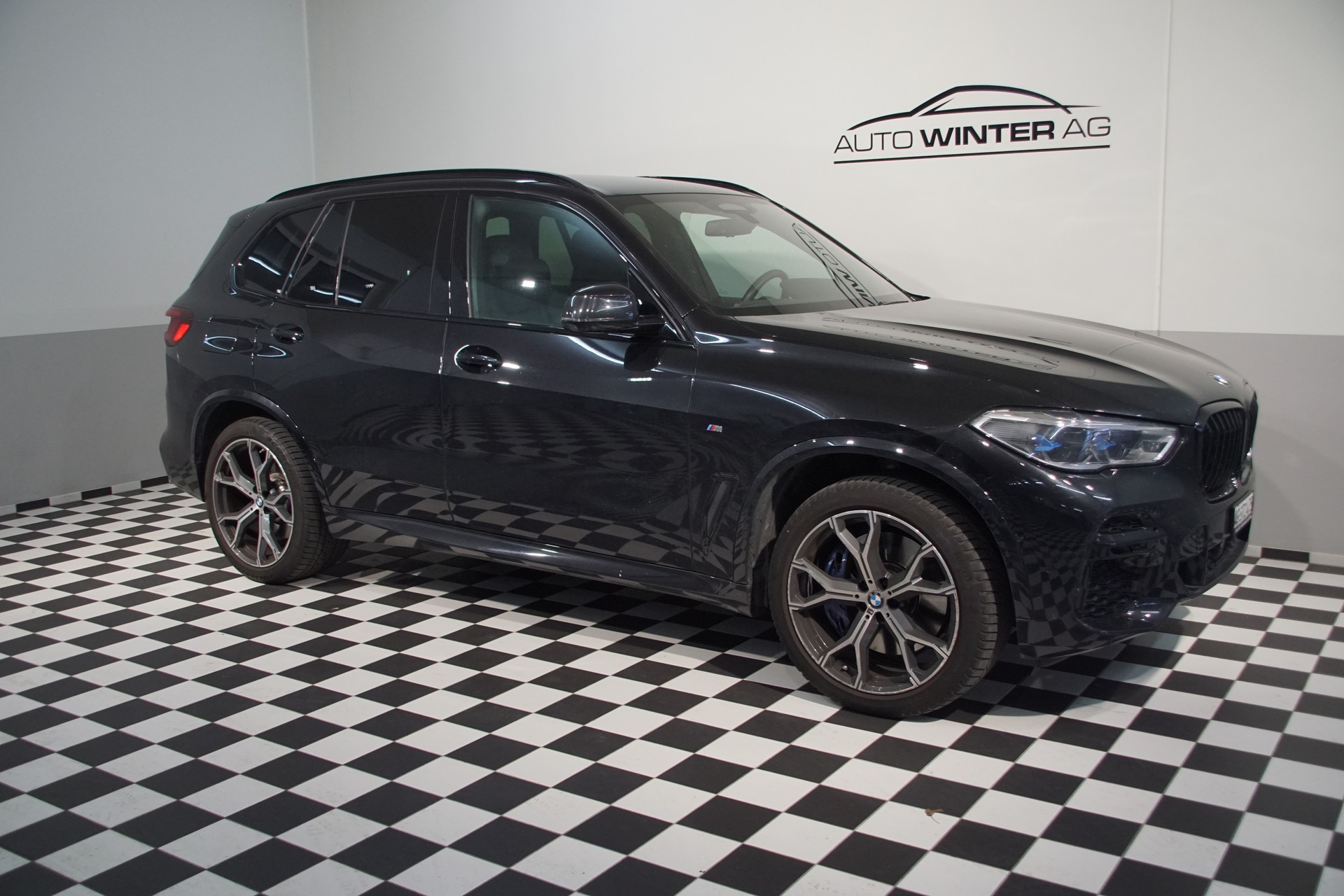 BMW X5 xDrive 48V 40d M Sport Steptronic-image-1