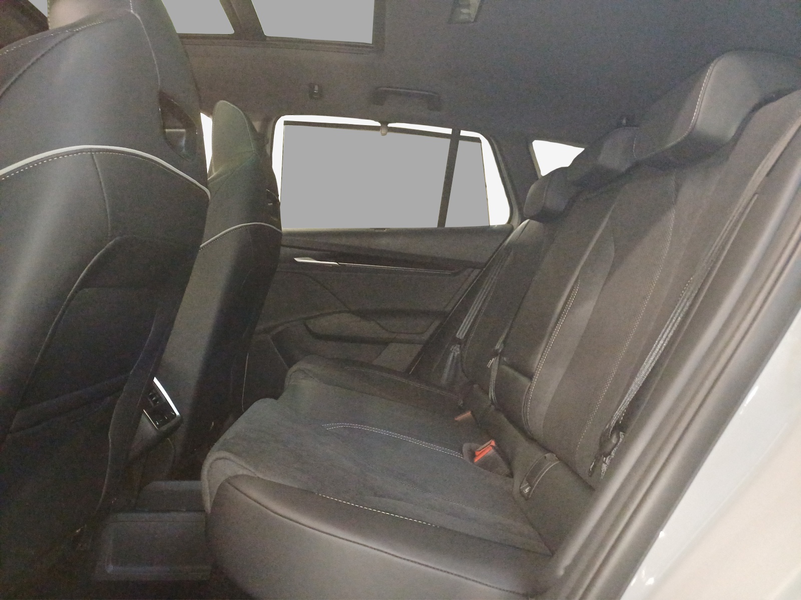 SKODA Enyaq 85x Sportline 4x4-image-11