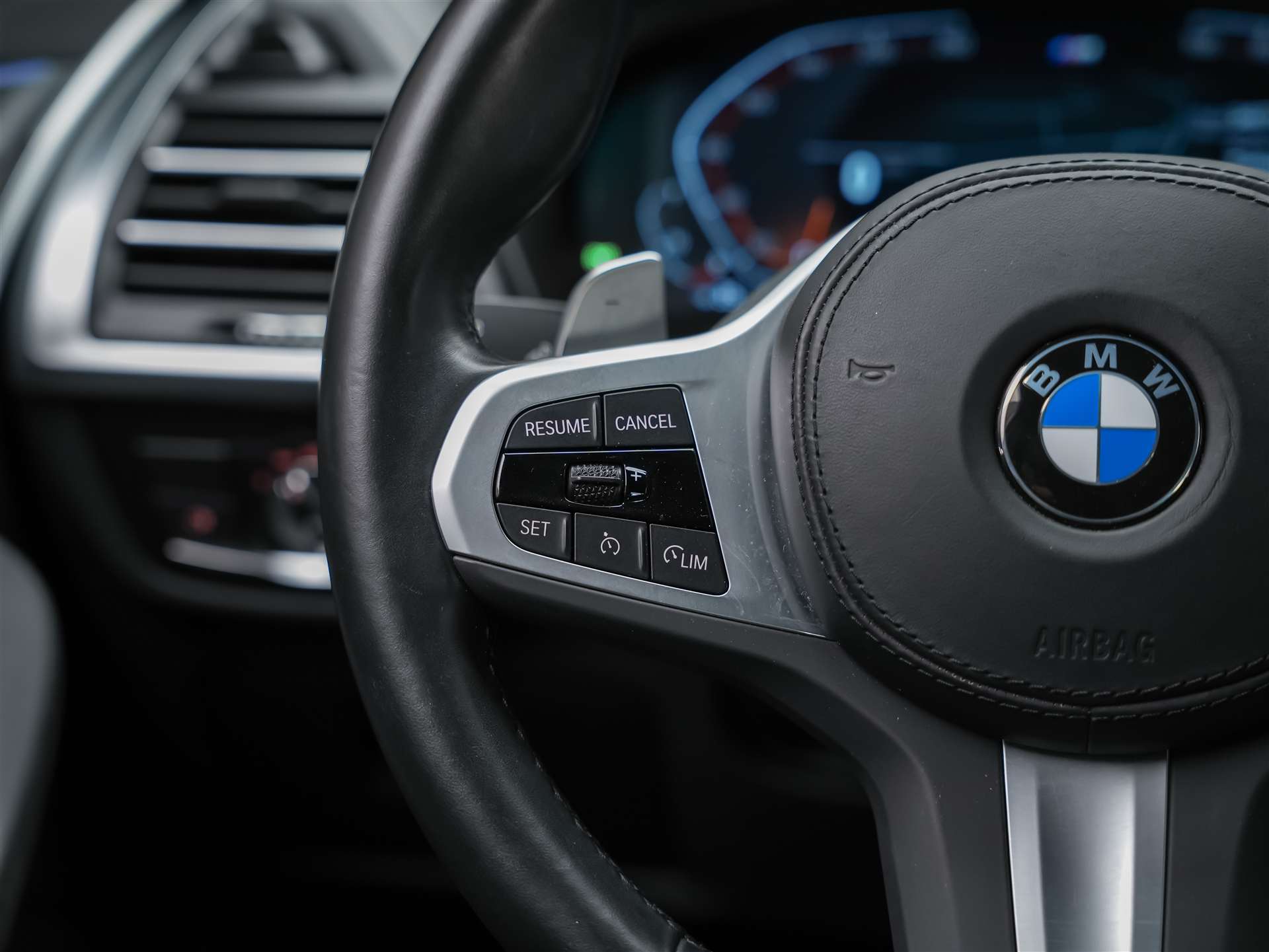 BMW X3 xDrive 20i M Sport *M Sportpaket*Sitzheizung*Parkassistent*-image-26